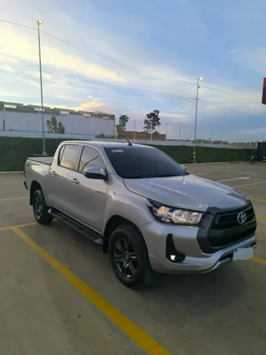 Toyota Hilux CD SR 4X4 2.8 TDI Diesel Aut. 2025