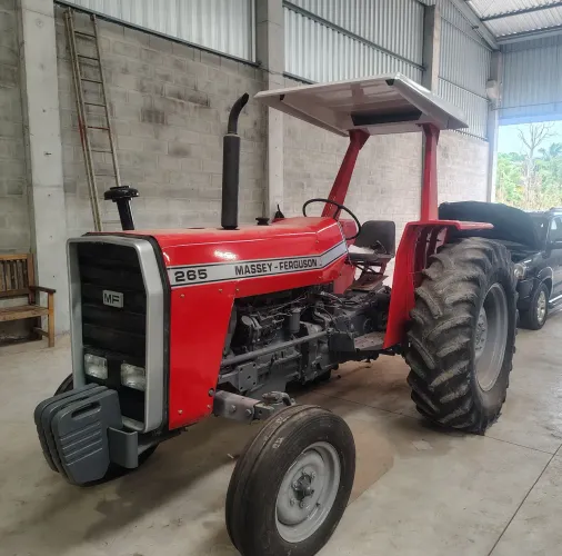 Trator Massey 265