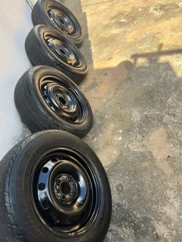 Vendo jogo de Rodas aro 14