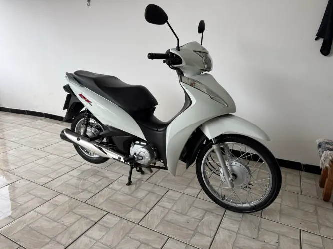 Honda Biz 110i 2023 - Abaixo da Fipe - moto zera