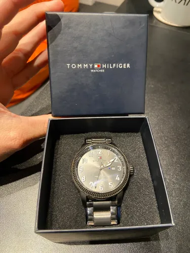 Relógio TOMMY HILFIGER : Esse relógio pode causar efeitos colaterais!