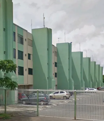 LINDO APARTAMENTO REFORMADO! COM 2 VAGAS DE GARAGENS! VAZADO