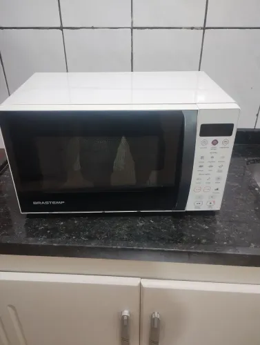 Microondas Brastemp 20 litros funcionando perfeitamente, teste na hora 127v.