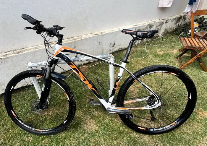 Bicicleta TSW aro 29; 27 marchas; câmbio shimano; pneus novos KENDA;2990,99