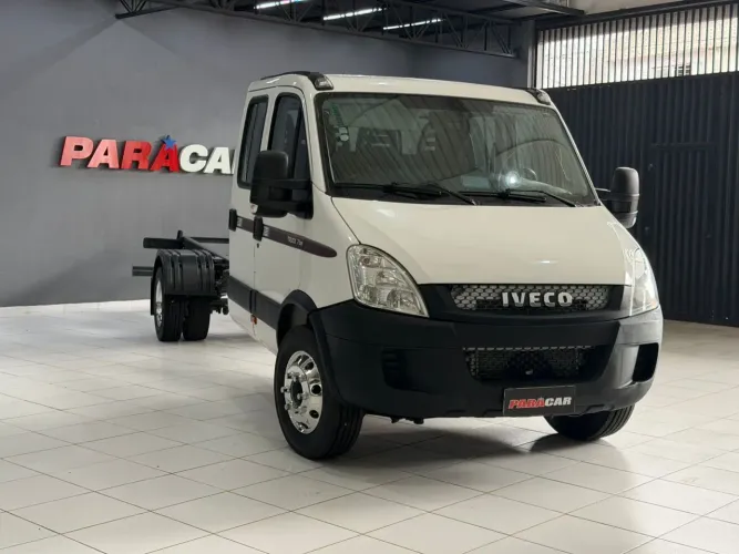 Iveco Daily Chassi 70c17 3.0 16V Diesel Mec. 4P (e5) 2013