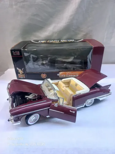 Carrinho eldorado biarritz 1958 1/18 road signature