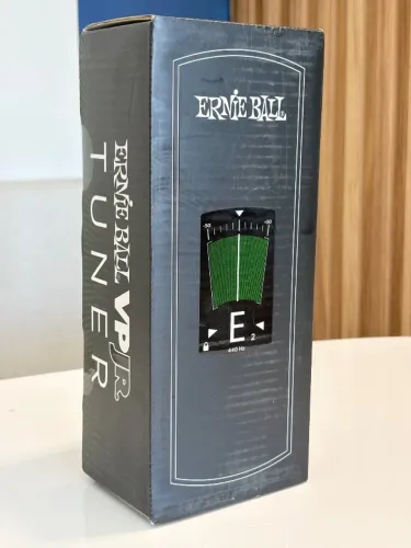 Pedal de volume e afinador Ernie Ball VPJR vermelho