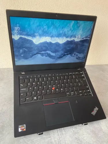 Notebook Lenovo Ryzen 5 / Radeon Graphics / 8GB RAM / 256GB SSD / Tela 14?