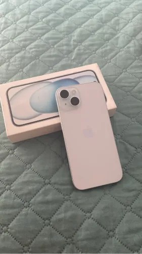 iPhone 15 seme novo