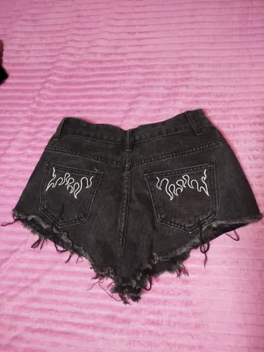 Shorts shein usado 1 vez