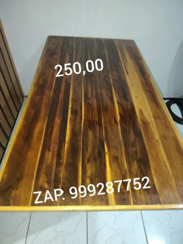 Mesa de madeira