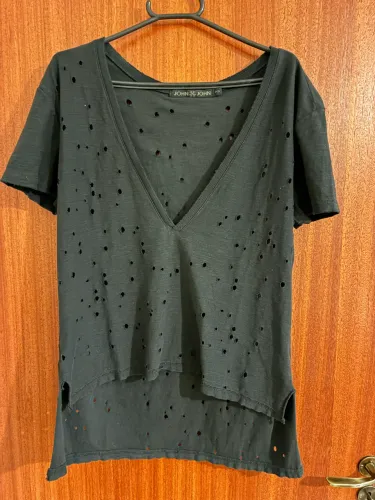 Camiseta feminina John John tamanho P (veste M de boa)