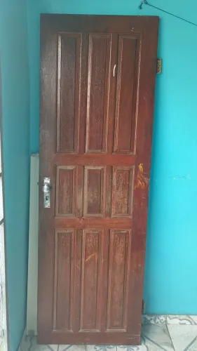 Porta de madeira 2.10x0.70