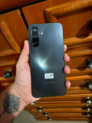 A17 128 GB