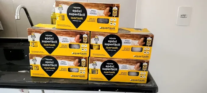 Kit Rejunte Epóxi Quartzolit (4 lacrados + 1 aberto para teste)