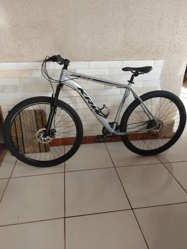 Bike aro 29 quadro 21 zerada com nota fiscal