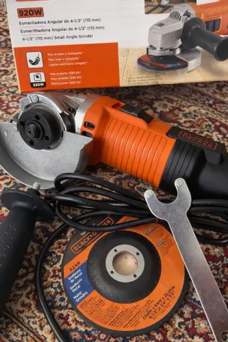 Esmerilhadeira Black Decker 920W 220V