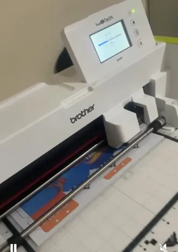 Vende-se máquina de corte