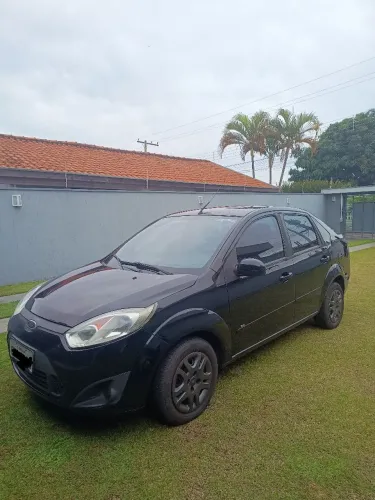 Ford Fiesta Sedan SE 1.6 8V Flex 4P 2014