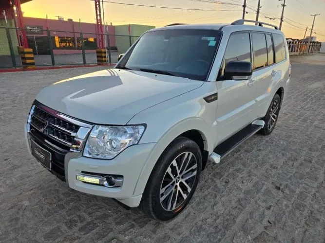 Mitsubishi Pajero Full Legend Ed.3.2 T.i. Die. AUT 2021