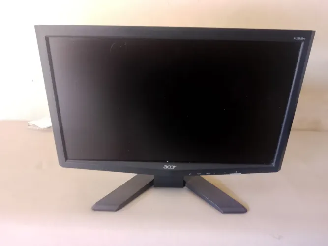 Monitor Top