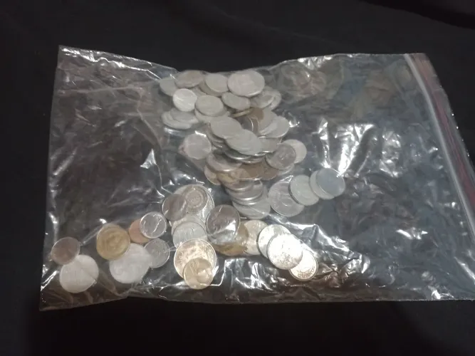 Lote de moedas antigas do Brasil quantidade 108 moedas