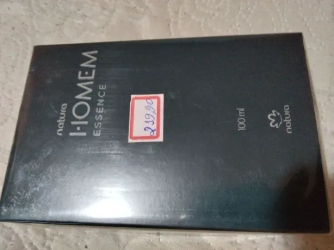 Natura Homem essence