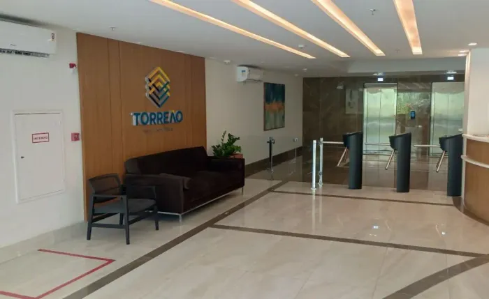 Sala Comercial de 30m² para alugar, localizada na Encruzilhada, Recife - Pernambuco.