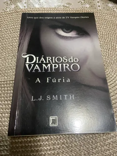 LIVROS DIARIOS DO VAMPIRO - 4 unidades