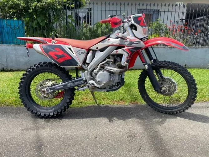 Vendo MXF 250R ano 2016 em excelente estado de conservação