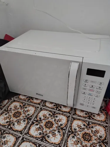 Micro-ondas com defeito
