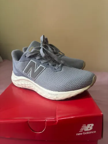 Tênis New Balance NOVO