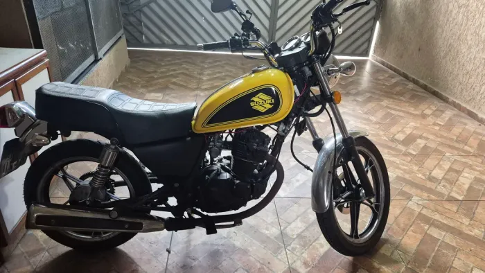 Suzuki intruder 125 2013