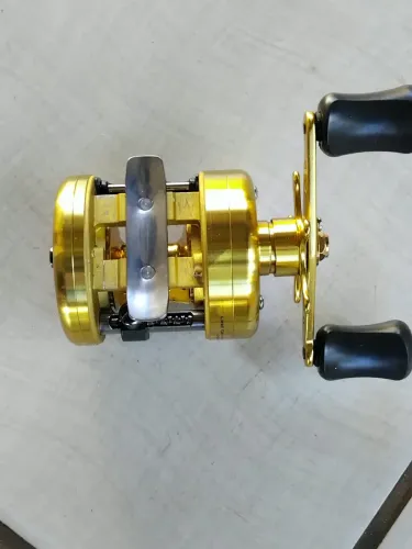 Carretilha Marine Sports Pacífica PA-200 perfil alto mão direita