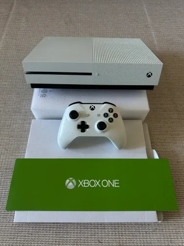 Xbox One S - 1tb (raridade)