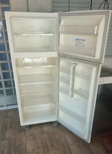 Geladeira Electrolux Duplex 436Litros Funcionando perfeitamente