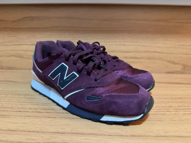 Tênis New Balance 446
