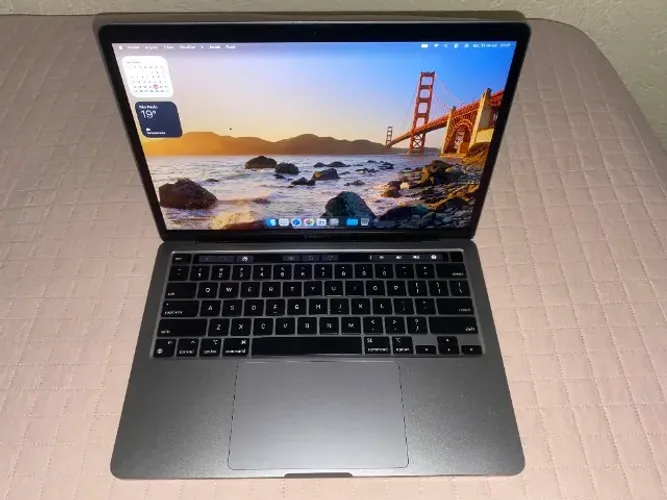 Macbook Pro M2 8GB 512 SSD