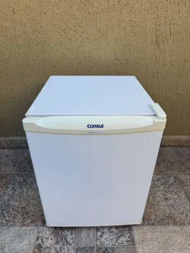 Frigobar Consul 110v 76L