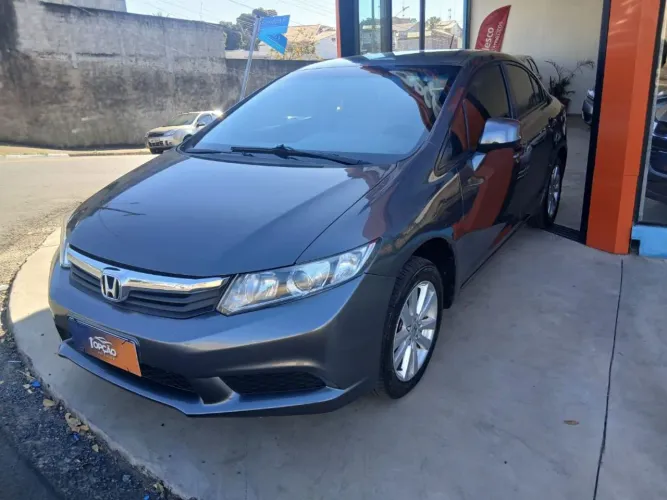 Honda Civic Sedan LXS 1.8/1.8 Flex 16V Mec. 4P 2014