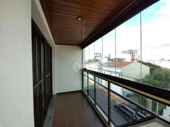 Apartamento com 3 quartos para venda no bairro Saúde em Rio Claro.