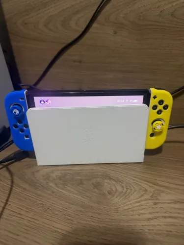 Nintendo switch oled 64 gb