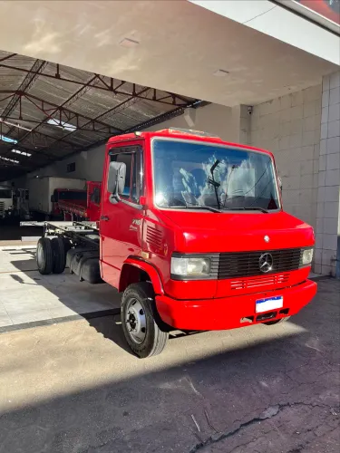 Mb 710 Ano 2011 MERCEDINHA