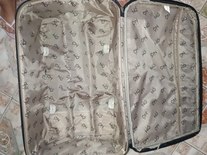 Mala 40 kg em perfeito estado (grande) somente 130 reais / * dispenso curiosos 