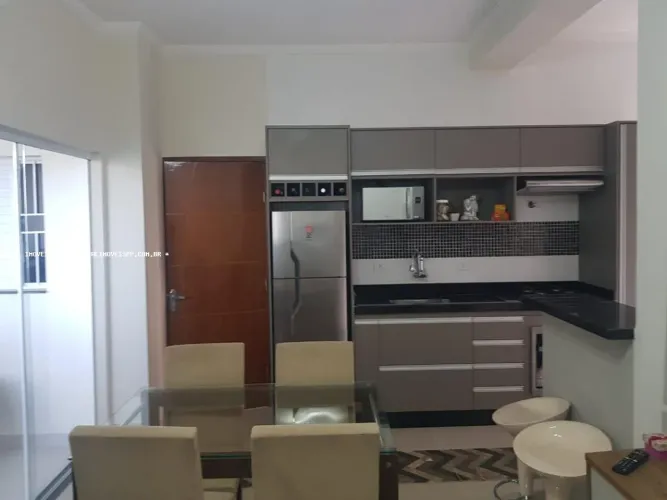 Casa para Locação em Presidente Prudente, SÃO SEBASTIÃO, 2 dormitórios, 1 suíte, 2 banheir