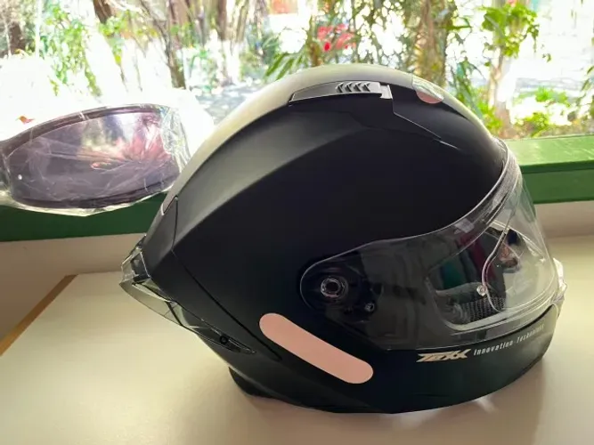 Capacete Texx Raptor Solid Preto Fosco Acompanha Viseira Fume e Pinlock
