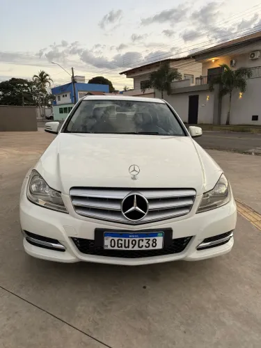 Mercedes-Benz C-180 CGI Classic 1.8 16V 156cv Aut. 2012