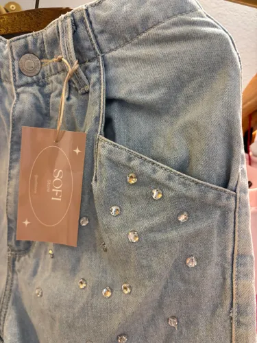 Short jeans