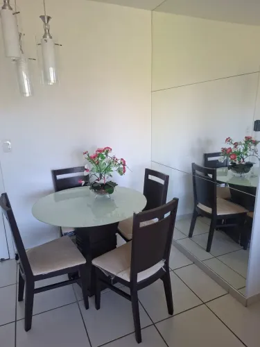 Vendo sala de jantar