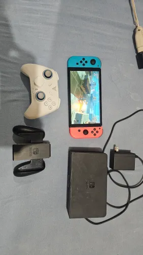 Nintendo switch OLED desbloqueado 512gb ***faço envio****